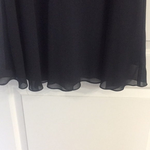 Dress - Picture 5 of 6